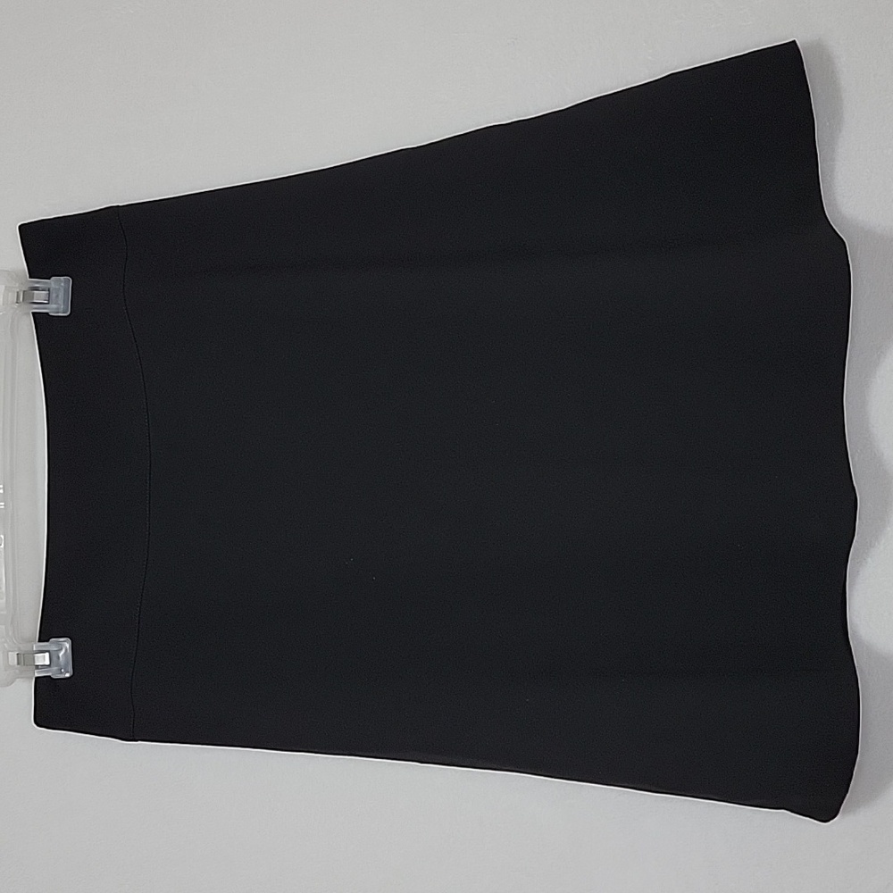 Express Design Studio Black A-Line Knee Length Skirt Size 4 Workwear Skirt
